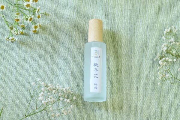 image66 Gardenia Hydrosol